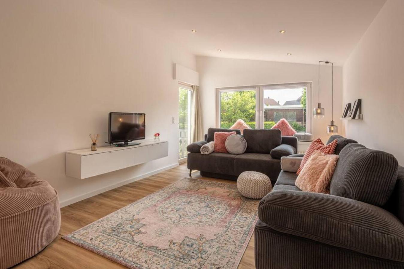 Adenauer Zwoelf - Das 5 Sterne Ferienhaus Mit Sauna Und Garten Am Eifelsteig Kerpen  Extérieur photo